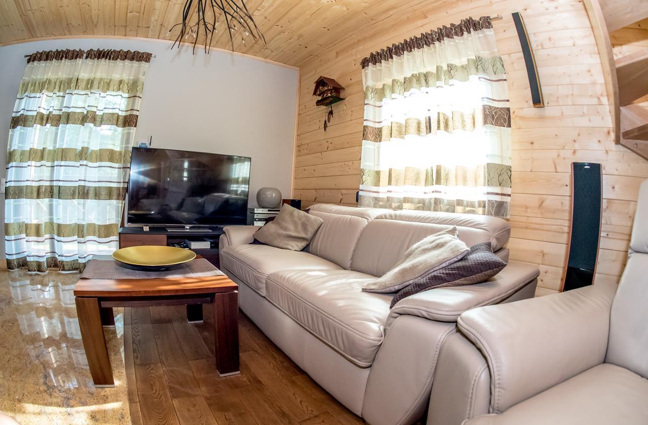 Dom Jeziorna Villa Lubiatow  Luaran gambar